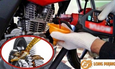 cach-tu-thay-nhot-xe-may-hang-ducati-tai-nha-1