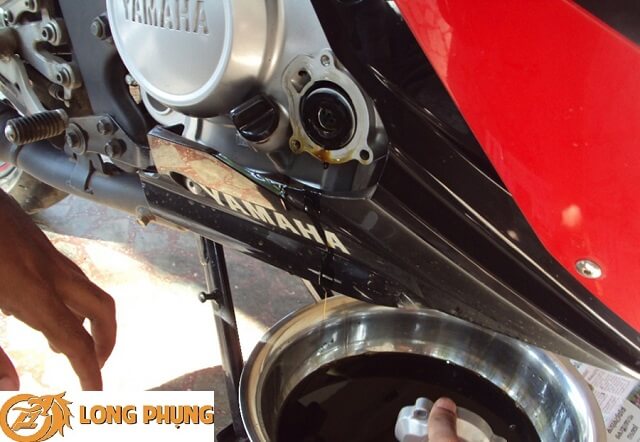 Tổng hợp dầu nhớt giảm hao xăng cho xe máy Yamaha Jupiter